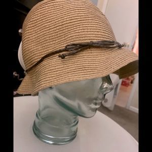 NWOT Womens Straw Hat